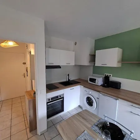 Avec Terrasse Et Jardin Privatif - Centre - Parking Gratuit Appartement *