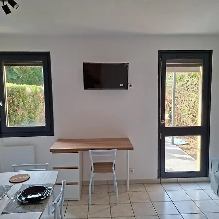 Avec Terrasse Et Jardin Privatif - Centre - Parking Gratuit Appartement