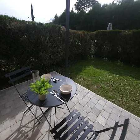 Avec Terrasse Et Jardin Privatif - Centre - Parking Gratuit Appartamento