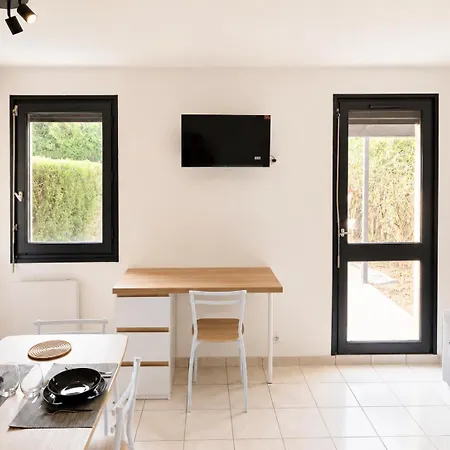 Avec Terrasse Et Jardin Privatif - Centre - Parking Gratuit Figeac